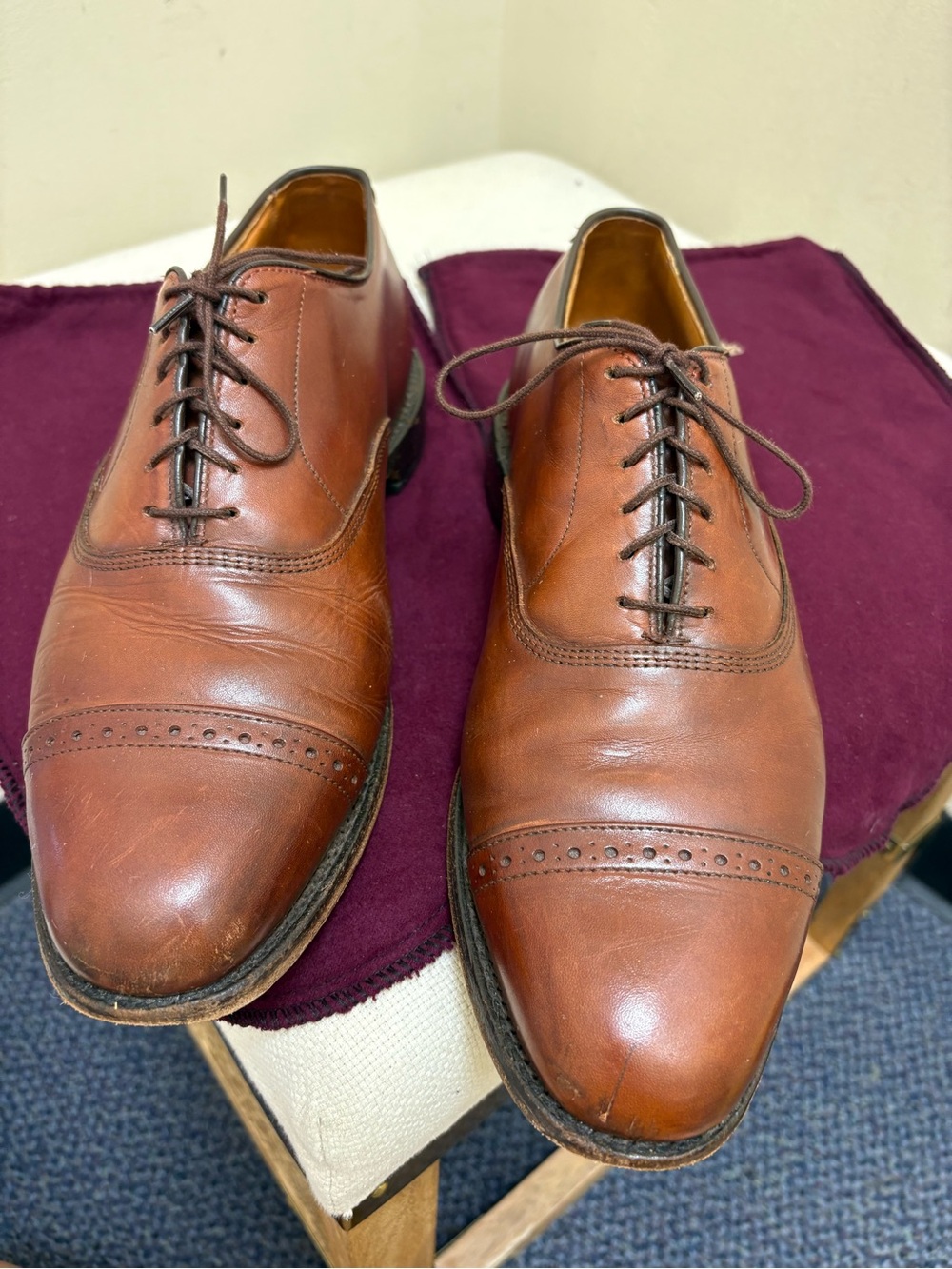 Allen Edmonds Cognac Leather Cap-Toe Oxfords lm-size 10 1/2- Good Condition